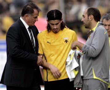 Σε αναμονή του Μπλάνκο ο Μπάγεβιτς, αποχώρησε ο Παυλής από την προπόνηση