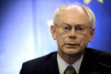 Oι σκέψεις των Ευρωπαίων είναι σήμερα στραμμένες στην Αθήνα, λέει ο Βαν Ρομπάι