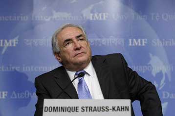 Κίνδυνο εξάπλωσης της ελληνικής κρίσης στην Ευρώπη εξακολουθεί να βλέπει ο Στρος-Καν