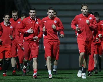 Προπόνηση στο Καυτανζόγλειο έκανε ο Ολυμπιακός εν όψει ΠΑΟΚ