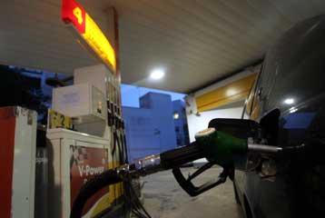 «Φαύλο κύκλο διαρκών αυξήσεων» φοβάται η Ομοσπονδία Βενζινοπωλών