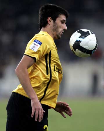 Στο νοσοκομείο ο Παυλής, πρόταση της ΑΕΚ αποκαλύπτει ο Καστίγιο