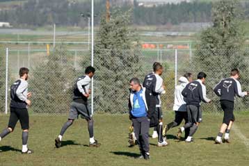 Δοκιμές και κλειστά χαρτιά από Σάντος εν όψει Ολυμπιακού