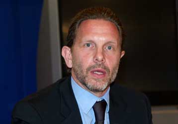 Πρωτοβουλίες για την βελτίωση της εικόνας της Ελλάδας στο εξωτερικό