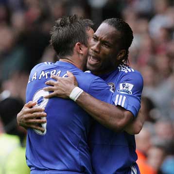 Σφραγίζει τον τίτλο η Τσέλσι στην Αγγλία, προτελευταία «στροφή» στην Ιταλία