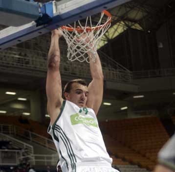 «Δεν έχω συμφωνήσει με τους Τίμπεργουλβς» δηλώνει ο Πέκοβιτς