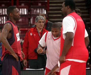 Τα κατά Μπουρούση χρεωστούμενα της τύχης και η ευχή του Ναβάρο