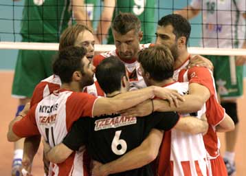 «Μπρέικ» τίτλου στη Γλυφάδα ο Ολυμπιακός με 3-2 σετ επί του Παναθηναϊκού