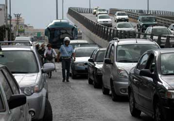 Κυκλοφοριακό «έμφραγμα» λόγω τροχαίου στον Κηφισό