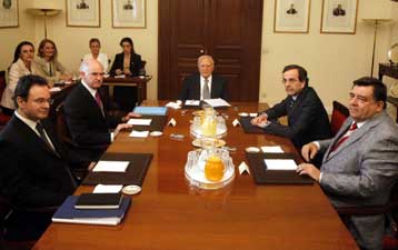 Ηχηρή παρέμβαση του Κ.Παπούλια στη σύσκεψη των πολιτικών αρχηγών