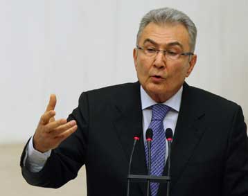 Παραίτηση Ντενίζ Μπαϊκάλ εν μέσω σκανδάλου με βίντεο