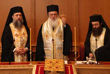 Τρεις νέοι μητροπολίτες εξελέγησαν κατά την έκτακτη Σύνοδο της Ιεραρχίας