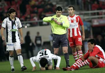 Ο Δαλούκας στο Ολυμπιακός – ΠΑΟΚ, ο Κάκος στο Αρης – ΑΕΚ