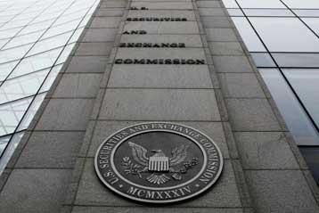 Πιθανή έρευνα από την Επιτροπή Κεφαλαιαγοράς των ΗΠΑ αντιμετωπίζει η Moody’s