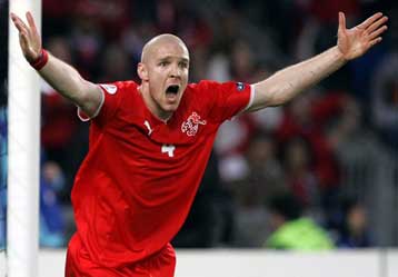 Ο Χίτσφελντ ανακοίνωσε την προεπιλογή της Ελβετίας για το Μουντιάλ