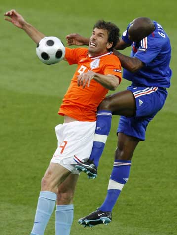 Χωρίς τον Φαν Νίστελροϊ η προεπιλογή της Ολλανδίας για το Μουντιάλ