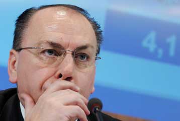 Τον Αξελ Βέμπερ επέβαλε η Γερμανία για πρόεδρο της ΕΚΤ, αναφέρει δημοσίευμα