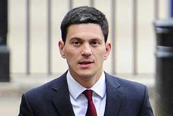 Ο Ντέιβιντ Μίλιμπαντ στην πρώτη γραμμή για την ηγεσία των Εργατικών