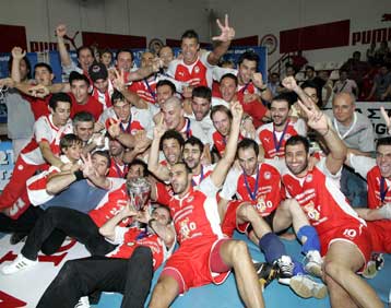 Ο Ολυμπιακός πρωταθλητής Ελλάδος 2010 στην Α1 ανδρών βόλεϊ