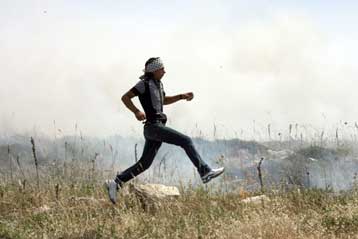 Νεκρός Παλαιστίνιος έφηβος, πιθανώς από πυρά Ισραηλινών εποίκων