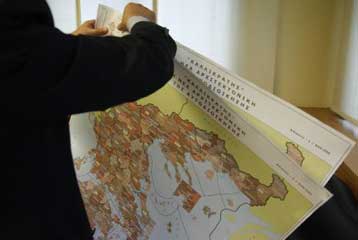 Με πρόβλεψη για λιγότερους δήμους κατατέθηκε στη Βουλή ο «Καλλικράτης»