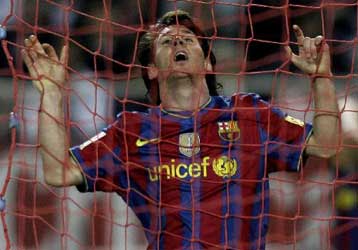 O τίτλος στην primera, η αυλαία στο campionato και το Κύπελλο Γερμανίας