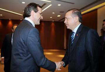 Τα θέματα της χώρας αποκλειστική ευθύνη των κομμάτων, απαντά η ΝΔ στον Ερντογάν