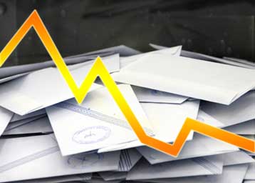 Τριγμούς στην απήχηση των μονοκομματικών κυβερνήσεων φέρνει η «εποχή ΔΝΤ»