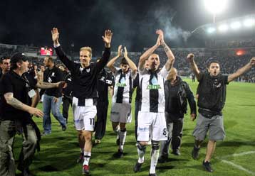 Ο Σάντος έχει πάρει τις αποφάσεις του, παράπονα έκανε ο Μπάγεβιτς