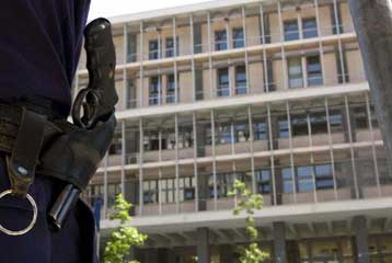 Κλειστά τα δικαστήρια Θεσσαλονίκης για να γίνει έλεγχος στατικότητας