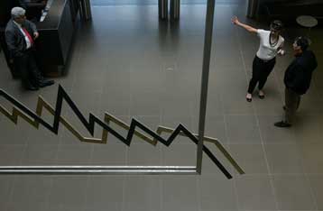 Νέα βουτιά στο Χρηματιστήριο Αθηνών τη Δευτέρα