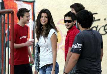 Σε Βιολογία, Φυσική, Μαθηματικά, Ιστορία εξετάζονται οι μαθητές των Εσπερινών Λυκείων