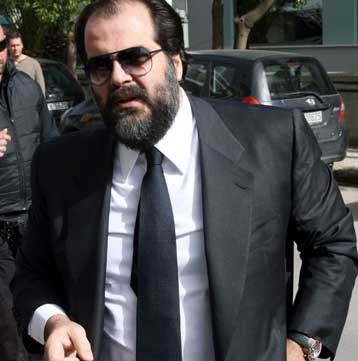 Σκληρή απάντηση Πατέρα για τα διοικητικά