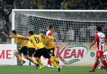 ΑΕΚ – Ολυμπιακός και Αρης – ΠΑΟΚ κρίνουν τις τρεις θέσεις στα πλέι οφ