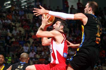 Δια πυρός και σιδήρου ο Ολυμπιακός 2-0 το Μαρούσι