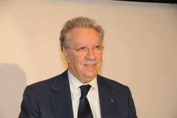 Υγιές και ισχυρό το ελληνικό τραπεζικό σύστημα, δηλώνει ο Μ.Σάλλας