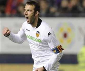 Ανοιχτός ο δρόμος για Μαρτσένα, ενδιαφέρον από Ρόμα και Λιόν για Νίνη