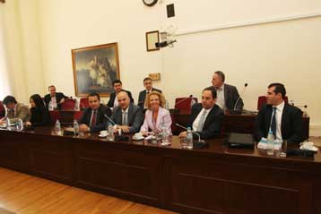 Aπομακρύνεται το ενδεχόμενο κοινού πορίσματος στην Εξεταστική για το Βατοπαίδι