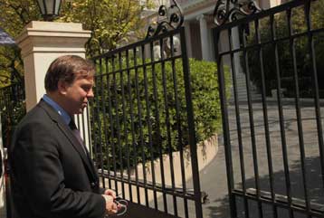 Ο Γ.Πεταλωτής διαψεύδει εικασίες για έξοδο της Ελλάδας από την Ευρωζώνη