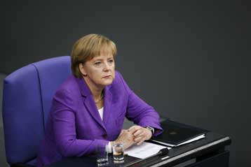 Κρίσιμες διαβουλεύσεις στις Βρυξέλλες για το μέλλον του ευρώ