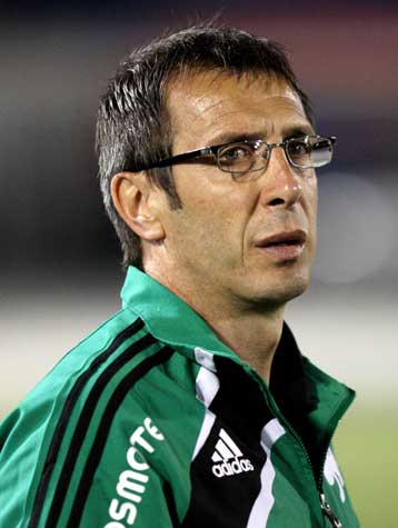 Στη Μαδρίτη ο Νιόπλιας, στον Καναδά για φιλικά ο ΠΑΟ