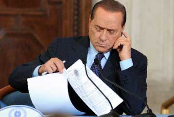 «Ψαλίδι» στους μισθούς υψηλόβαθμων δημόσιων υπαλλήλων στην Ιταλία