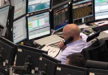 Νευρικότητα στο Χρηματιστήριο εν μέσω απωλειών στις διεθνείς αγορές