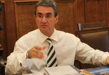 Επιστολή Λοβέρδου σε συνδικάτα και εργοδότες για τις αλλαγές στις εργασιακές σχέσεις