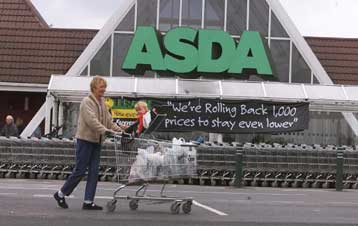 Αντικαρκινικά φάρμακα σε τιμές κόστους θα πωλούν βρετανικά… σουπερμάρκετ