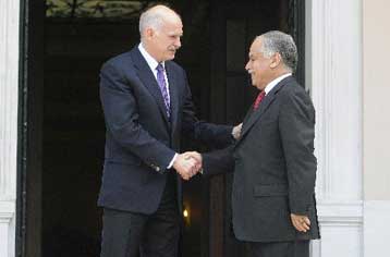 Με τον πρωθυπουργό της Λιβύης συναντήθηκε ο Γ.Παπανδρέου στο Μέγαρο Μαξίμου