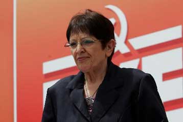 Εκπροσωπώ το Κομμουνιστικό Κόμμα κι όχι κάποια Αριστερά, τονίζει η Αλέκα Παπαρήγα