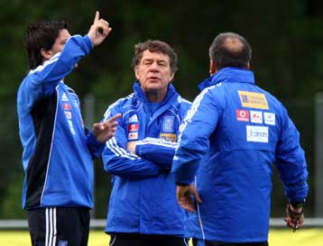 Στον σωστό δρόμο η Εθνική, σύμφωνα με τον Φύσσα