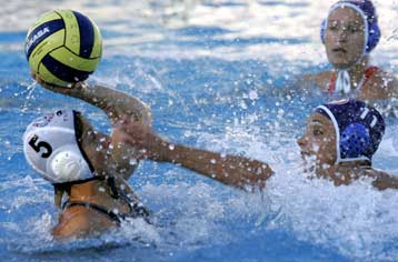 Ένα βήμα μακριά από τον τίτλο στην Α1 πόλο γυναικών η Βουλιαγμένη