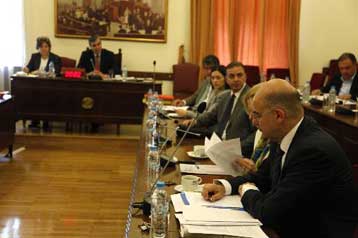 Κρίσιμη σύσκεψη στη Βουλή για το ενδεχόμενο Προκαταρκτικής Επιτροπής για το Βατοπαίδι